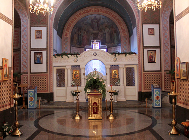 алтарь Покровского храма