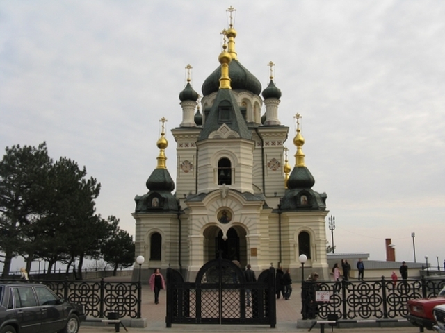 вход на территорию Воскресенской (Форосской) церкви