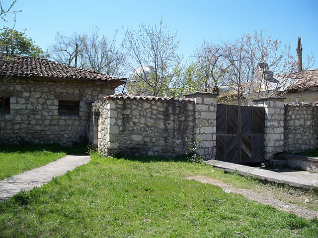 Главные ворота усадьбы