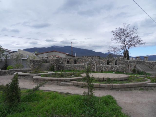 крепость Алустон