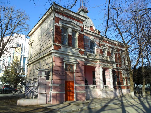 Особняк Динцера