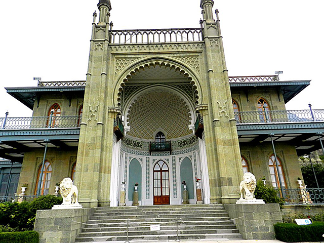 Алупкинский дворец