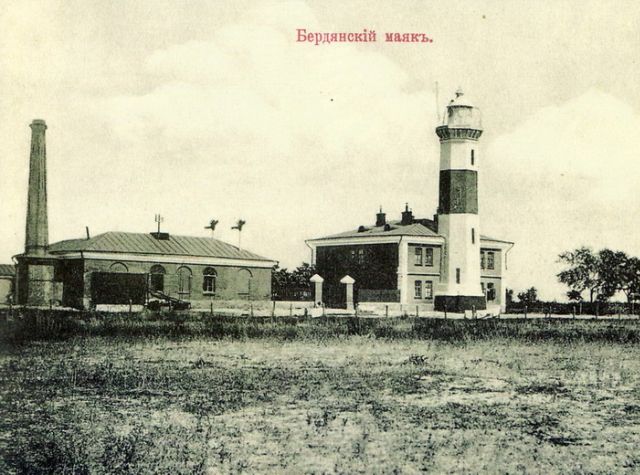 Вид на изначальный Бердянский маяк 1838 года