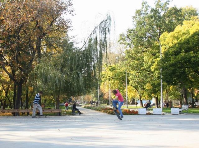 центральный вход сегодня