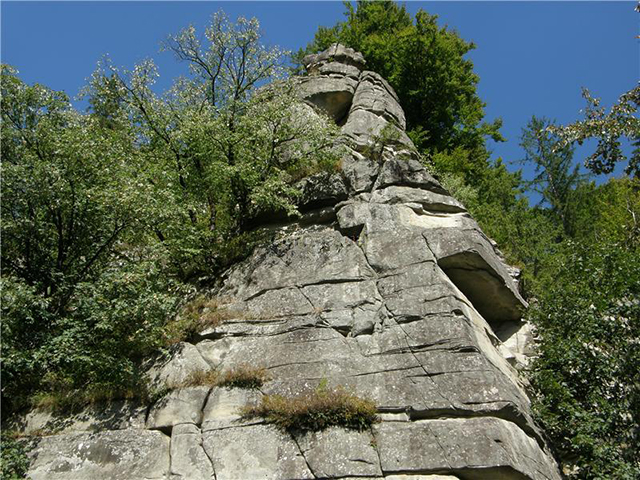 Вершина заколодованной скалы