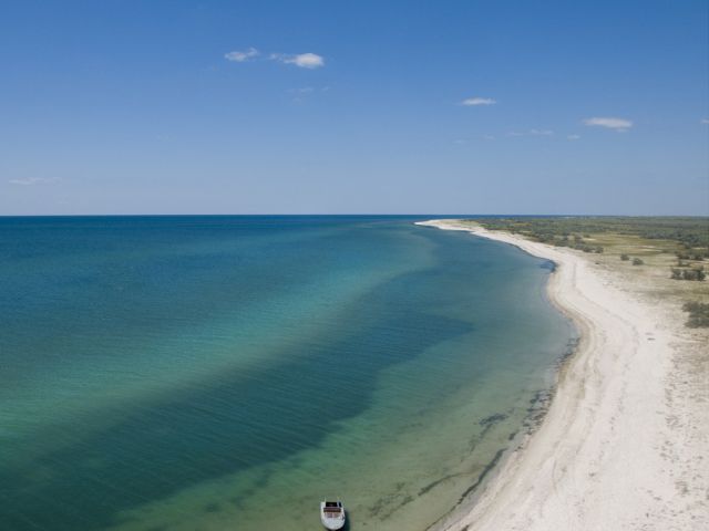 унікальні пляжі коси-острова Джарилгач
