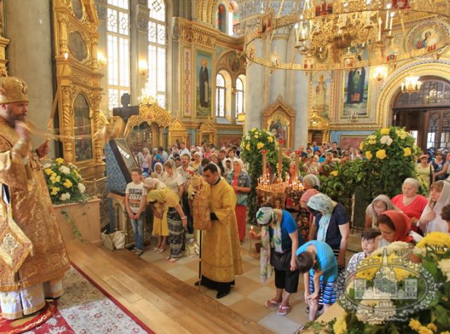 средняя часть храма