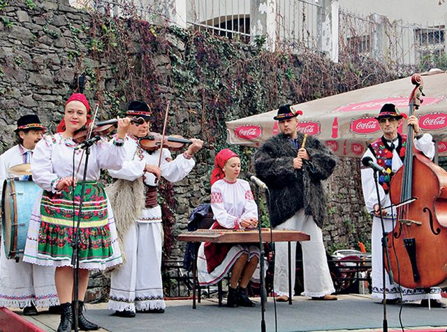 открытие праздника молодого вина «Закарпатское Божоле»