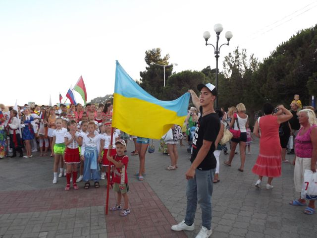 построение участников