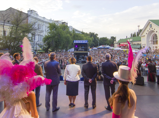 открытие международного фестиваля вина «WineFeoFest»